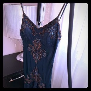 Sue Wong Women’s Knee Length Slip Dress